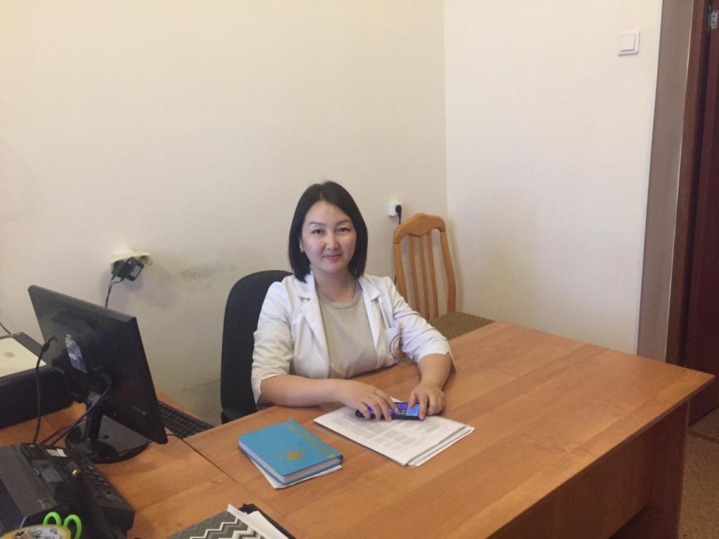 Преподаватель химии первой квалификационной  категории  Рахметова Жанна Оралхановна